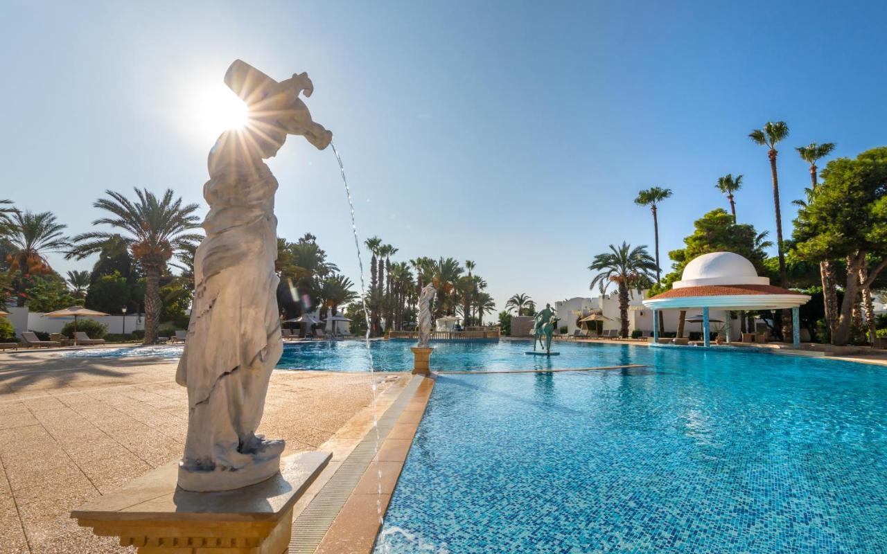 Hotel Steigenberger Marhaba Thalasso Hammamet Exterior foto The swimming pool at the hotel