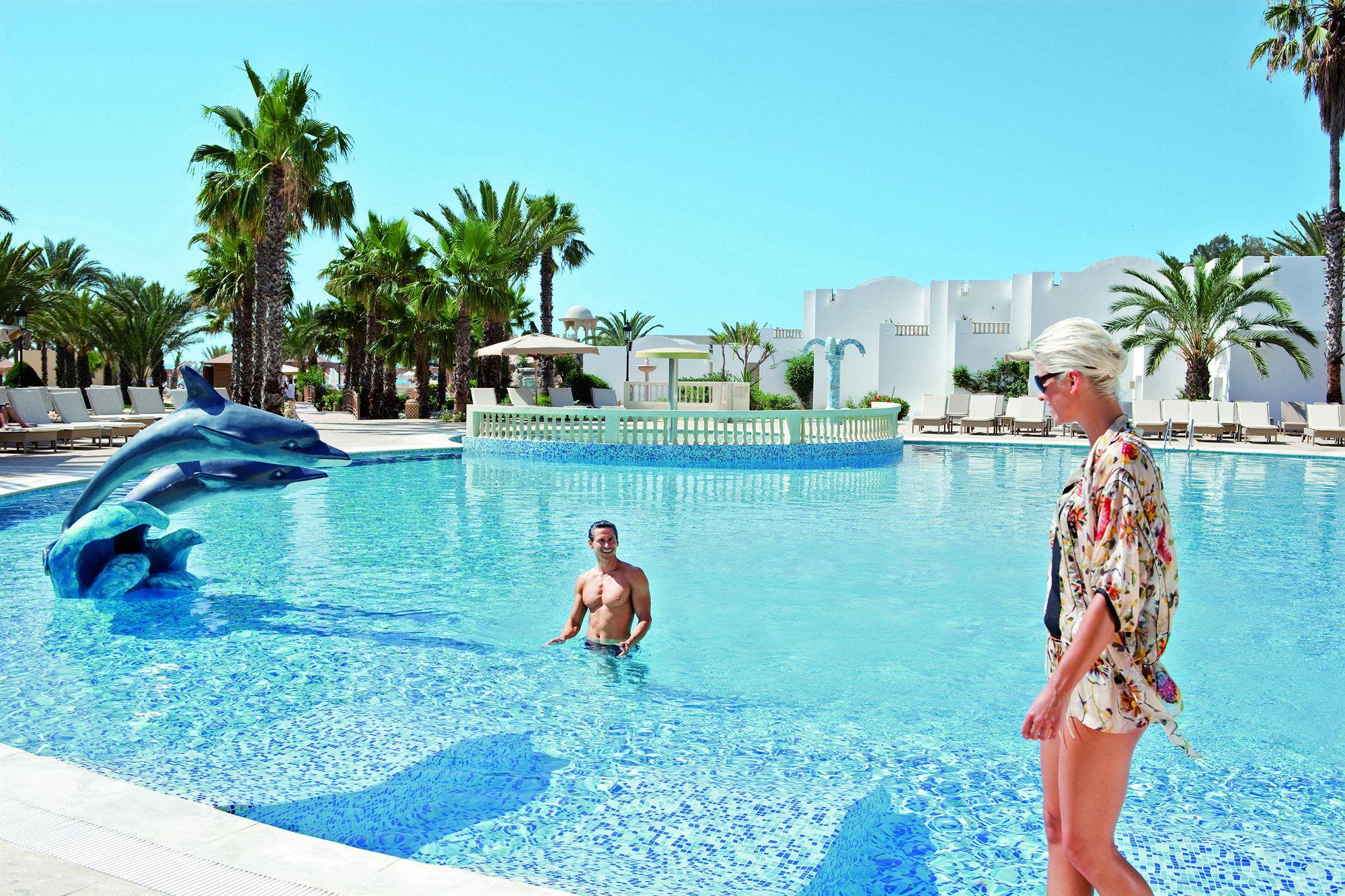 Hotel Steigenberger Marhaba Thalasso Hammamet Exterior foto Dolphinarium in Tunisia