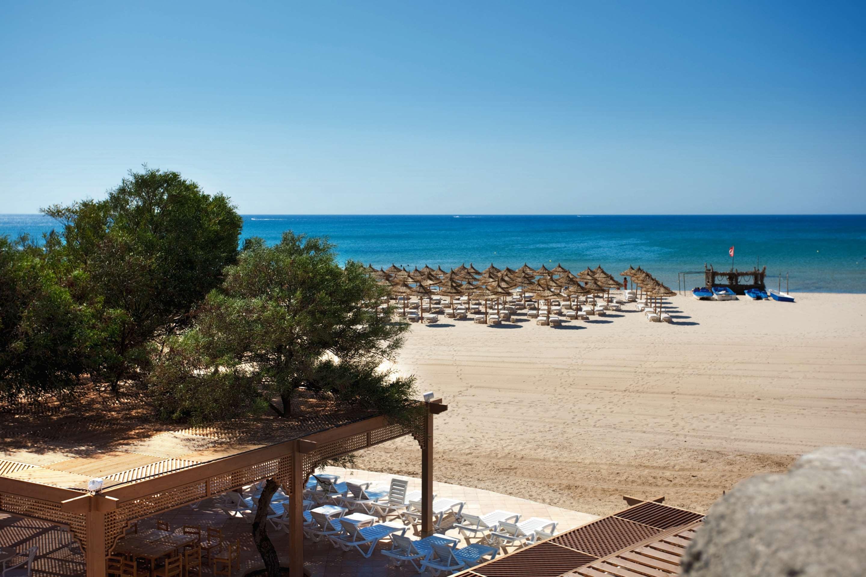 Hotel Steigenberger Marhaba Thalasso Hammamet Exterior foto Beach of Cala Galdana